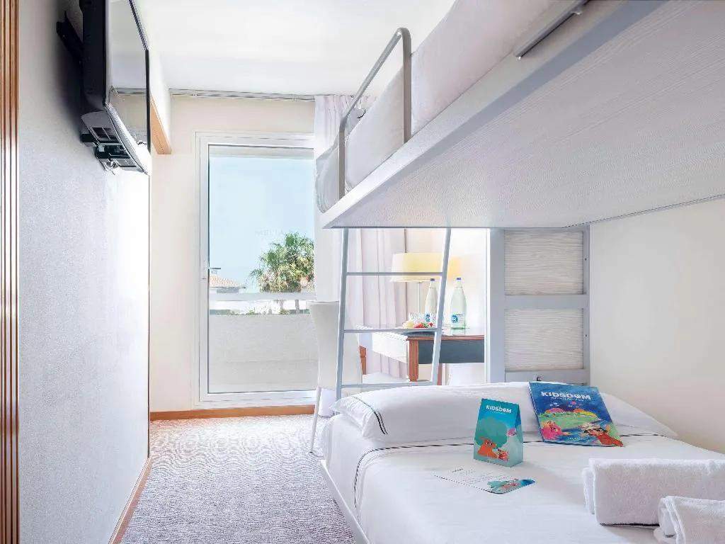 DOUBLE STANDARD Room, Melia Sitges, Costa Brava