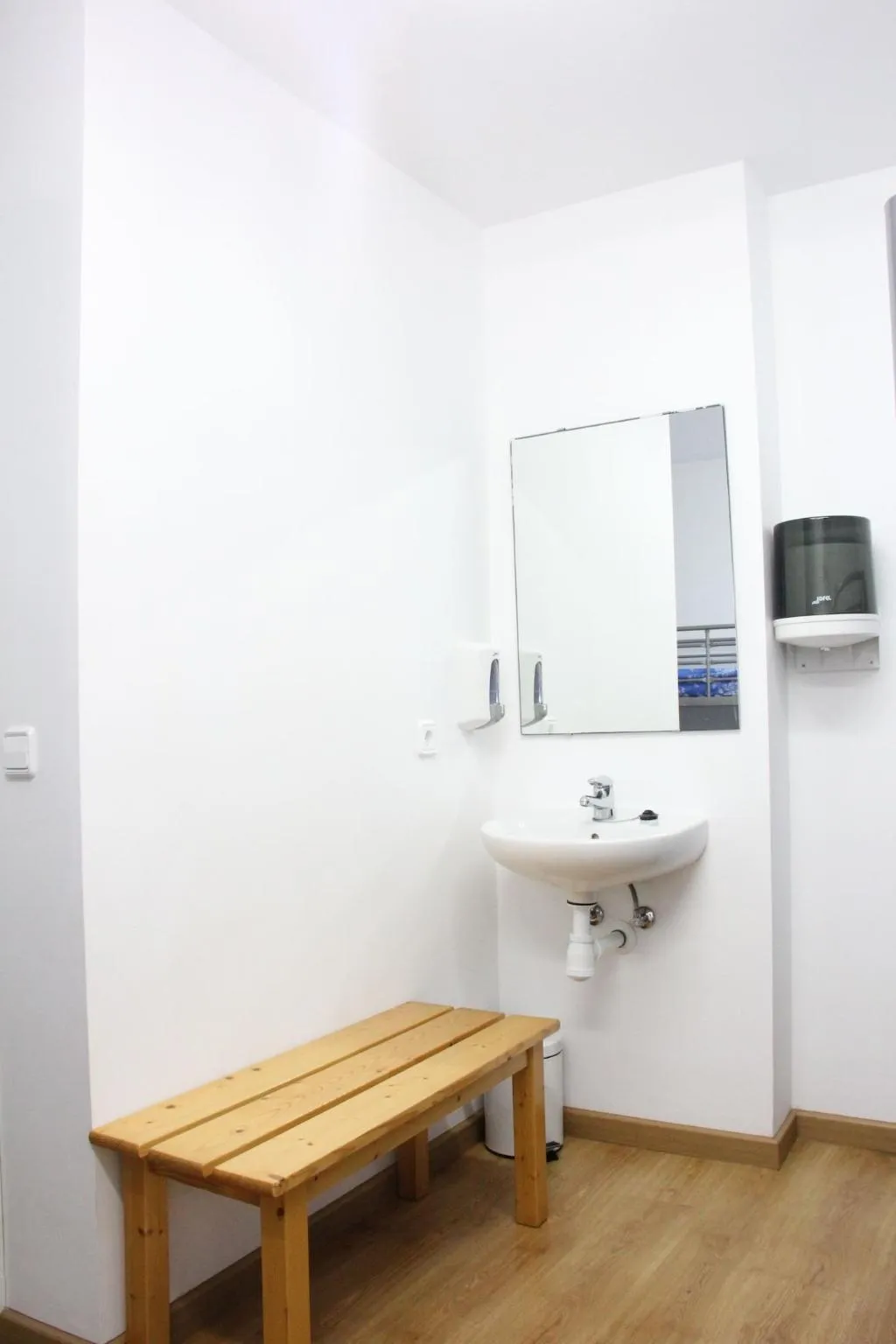 Room, Hostel & Gym Relise, Menorca