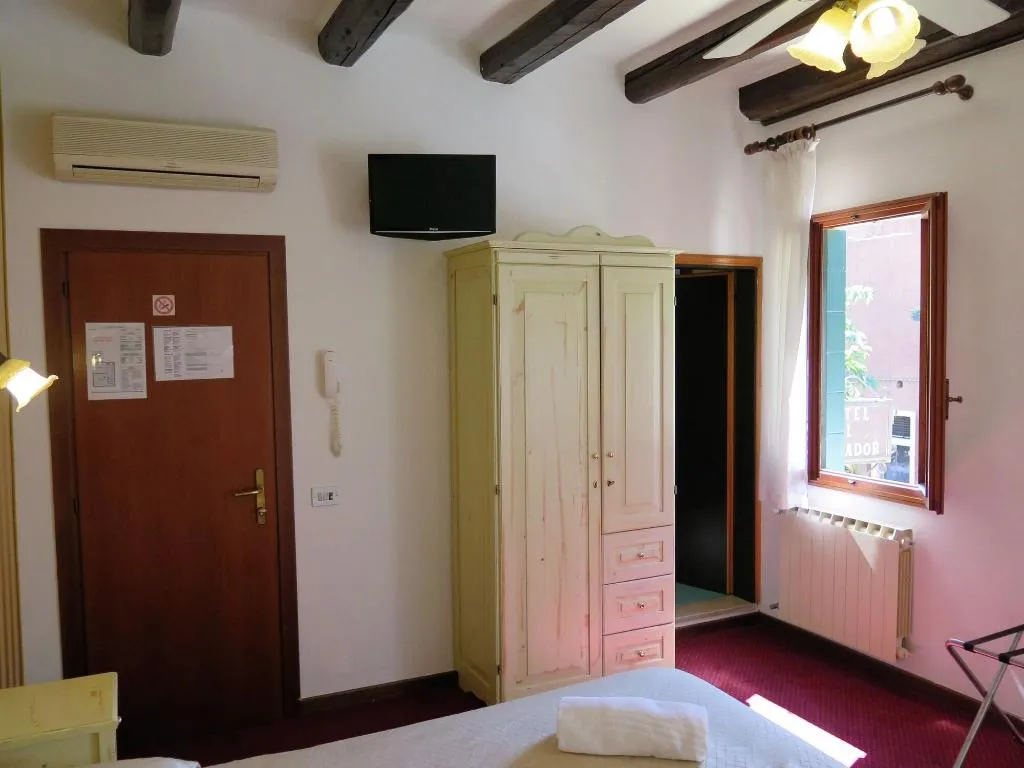 Room, Hotel Al Soffiador, Venice
