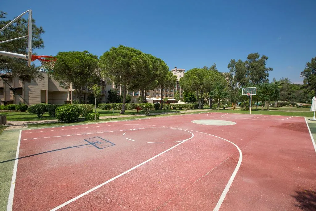 Sports and Entertainment, Crystal Tat Beach Pearl Collection, Antalya