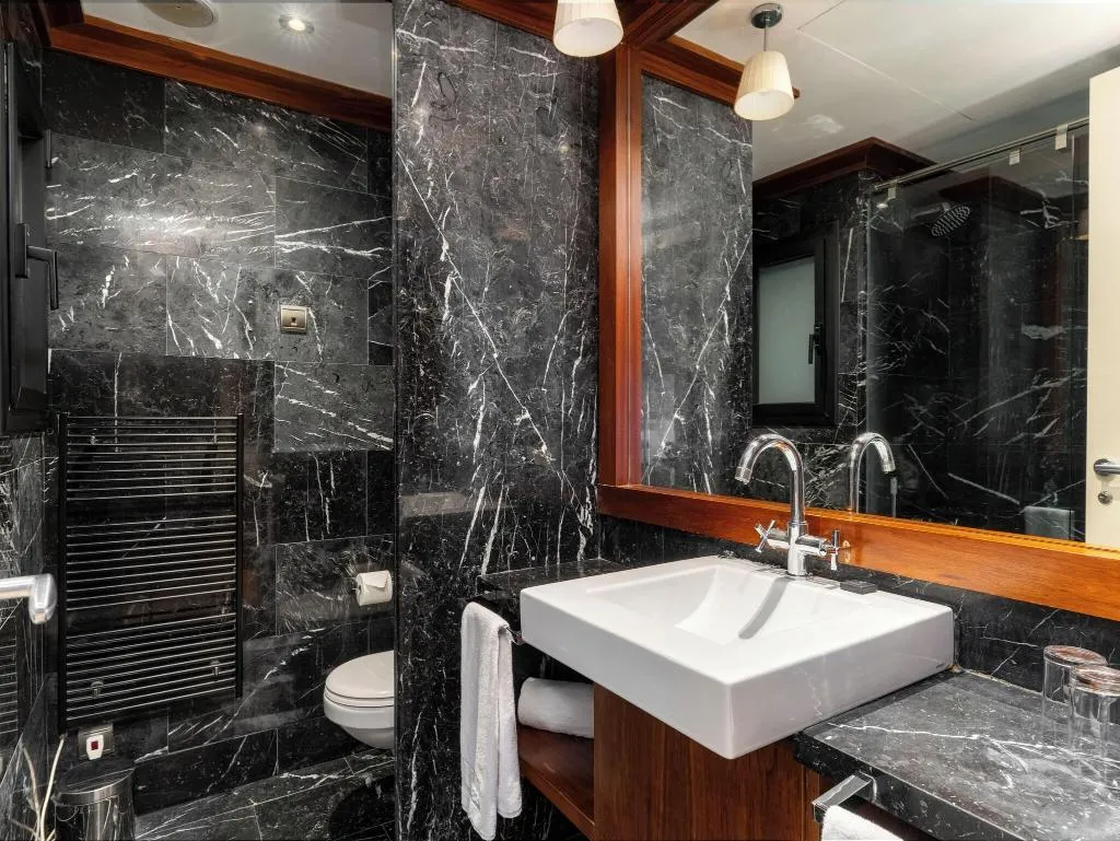 DOUBLE SUPERIOR Room, U232, Barcelona