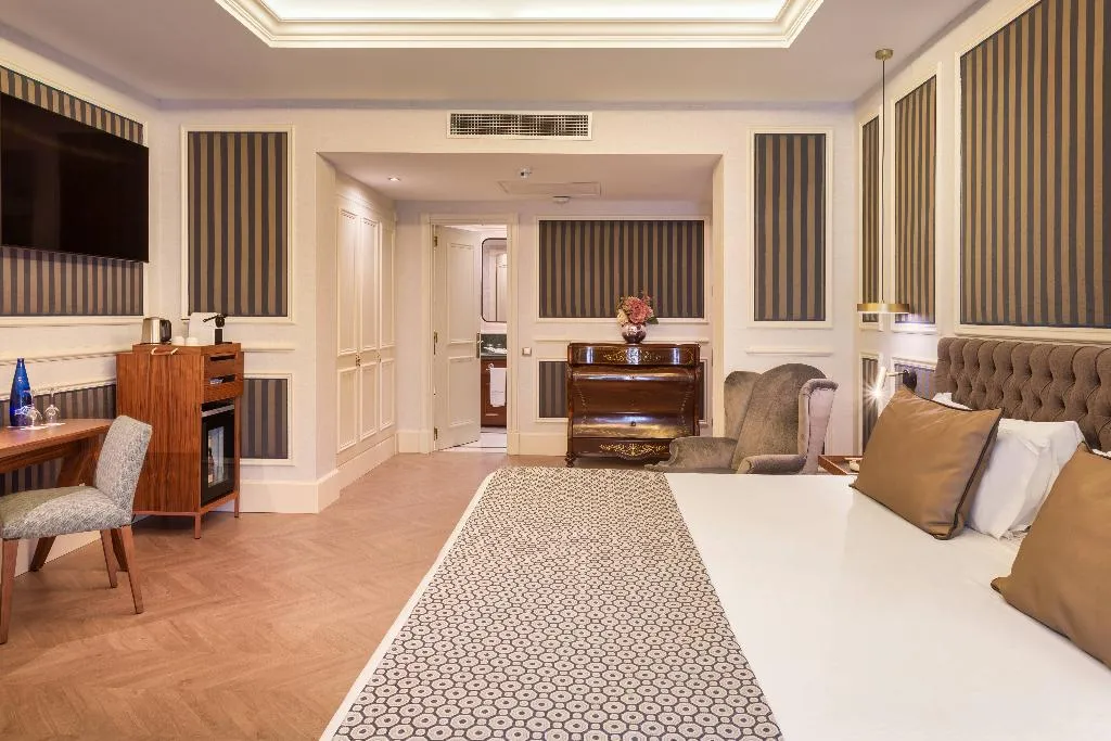 Double or Twin SUPERIOR Room, Catalonia las Cortes, Madrid