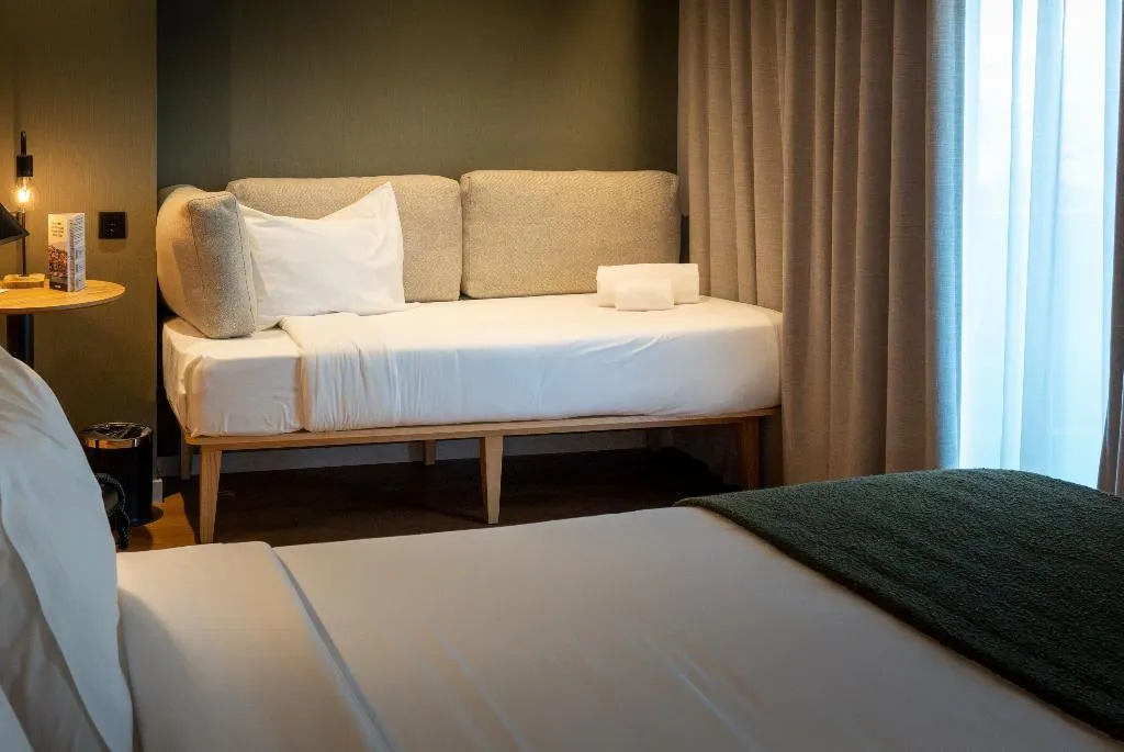 TRIPLE STANDARD Room, Hotel Acta The Clover, Porto