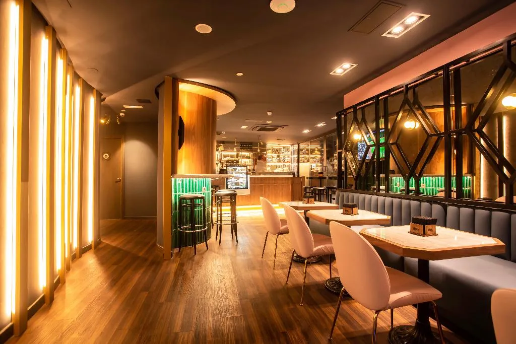 Bar, Hotel Indigo Madrid - Gran Via, Madrid