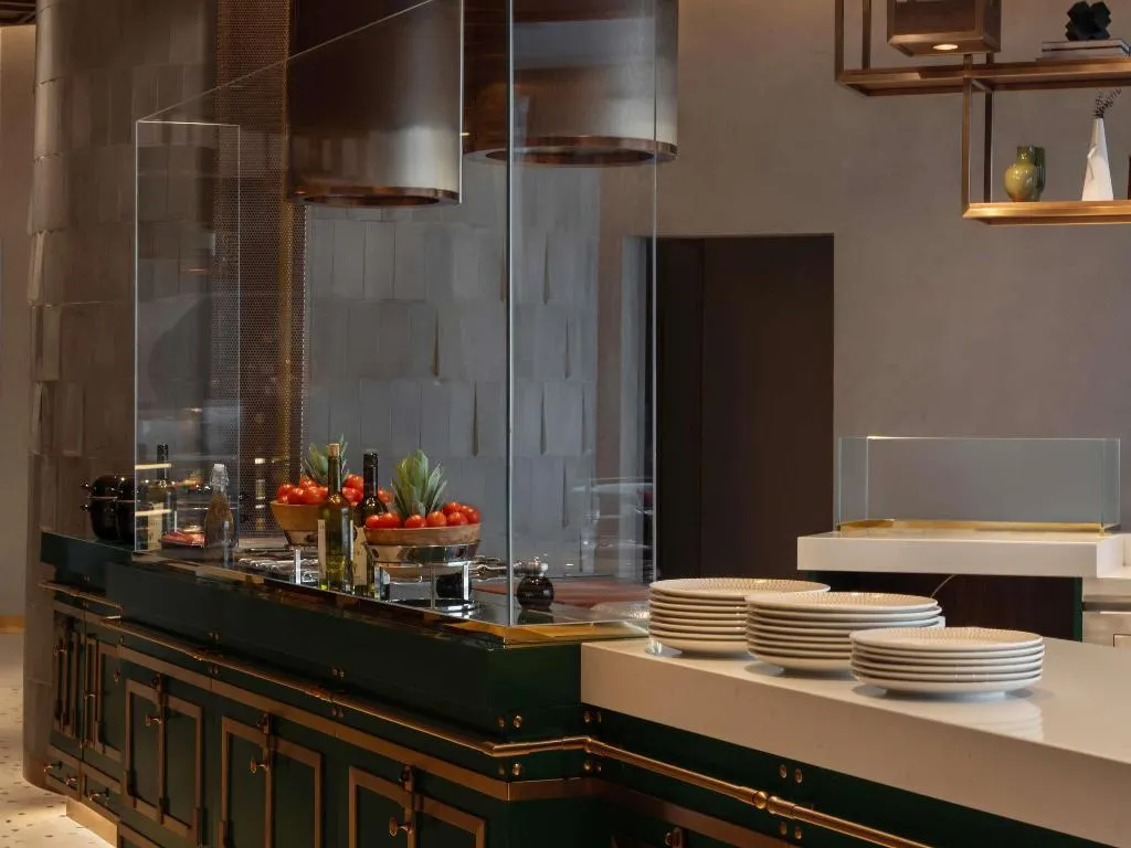 Restaurant, SO/ Uptown Dubai, Dubai