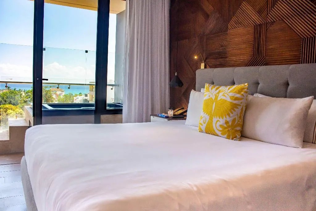 SUITE PARTIAL OCEAN VIEW TWO BEDROOMS Room, The Fives Downtown Hotel, Curio by Hilton, Playa Del Carmen