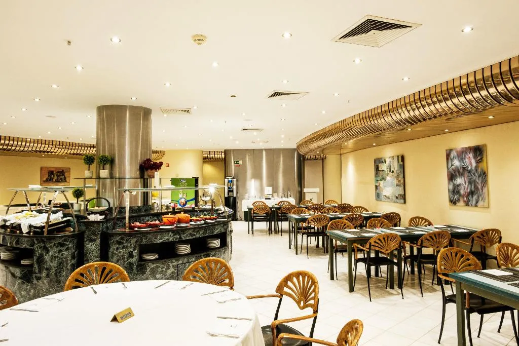 Restaurant, Holiday Inn Lisbon Continental, Lisbon
