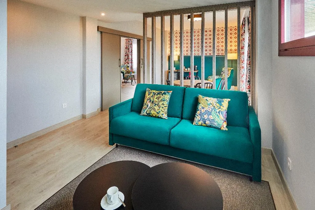 SUITE WITH TERRACE Room, Hesperia Sevilla, Seville