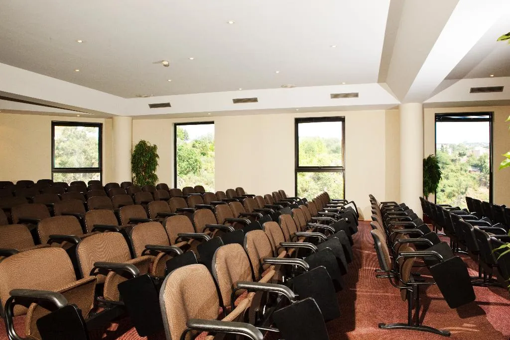 Conferences, MiraCorgo, Porto