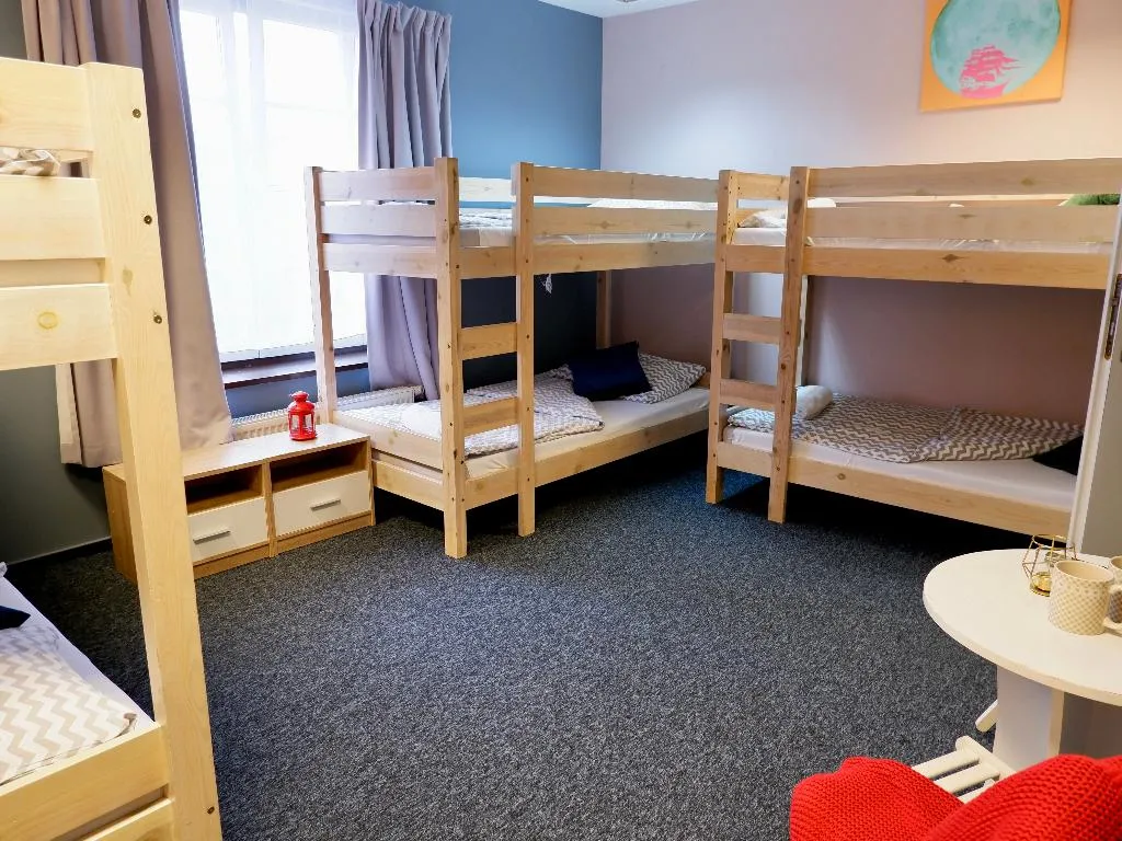FAMILY ROOM CAPACITY 6 Room, Moon Hostel Gdansk, Gdansk