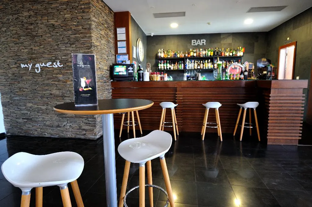Bar, Oceano Atlantico Apartamentos Turisticos, Algarve