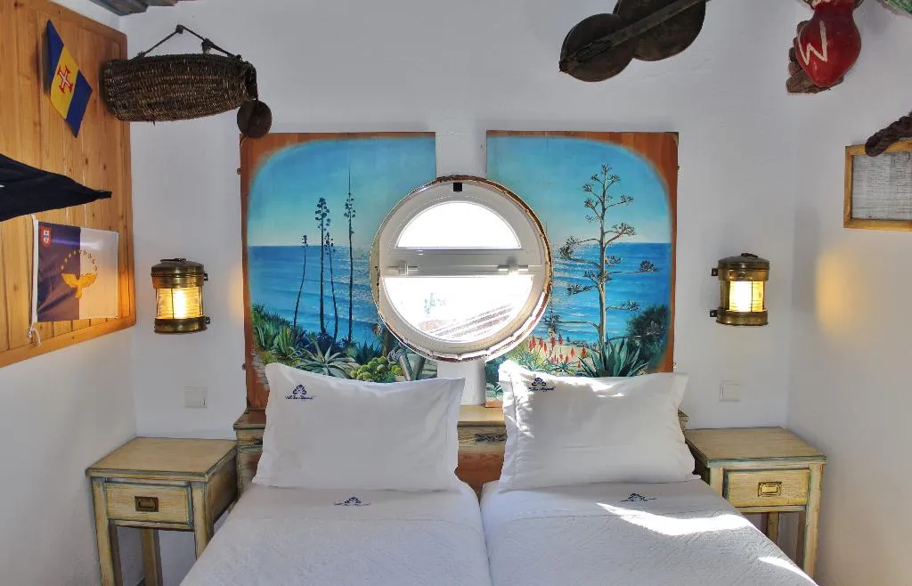 VILLA SEA VIEW TWO BEDROOMS Room, Villa Ana Margarida Beach, Lisbon