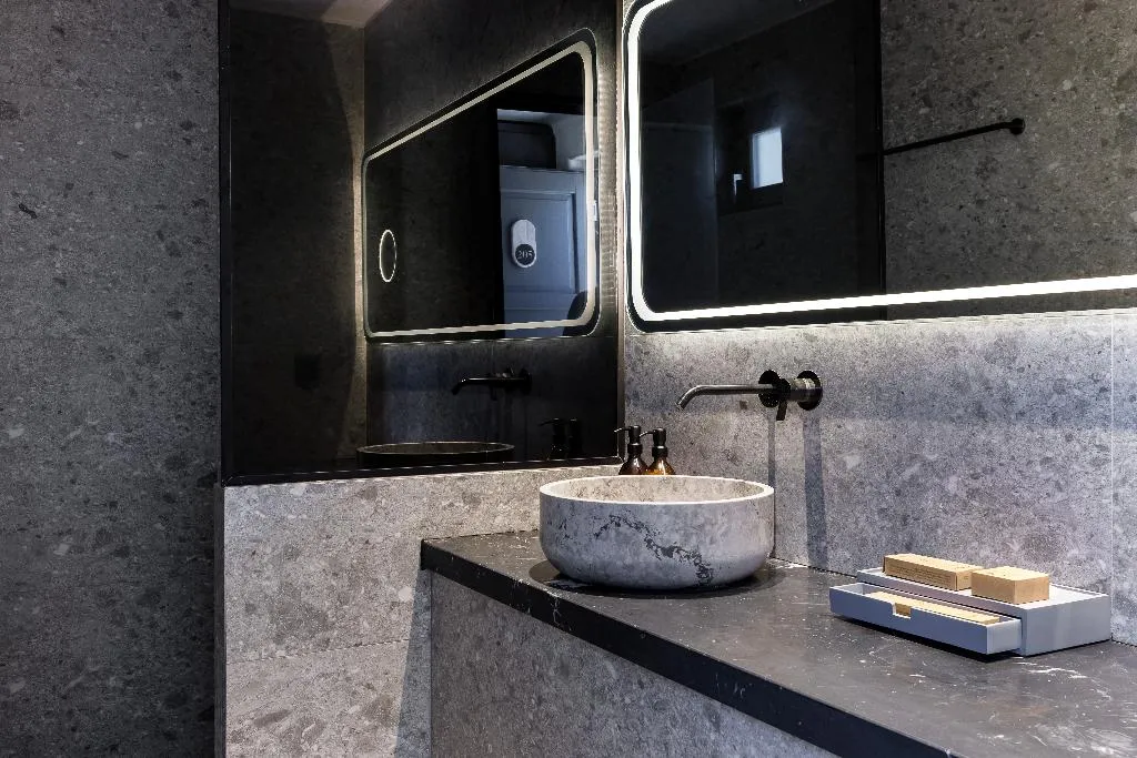 DOUBLE DELUXE WITH JACUZZI Room, Maximus Mykonos, Mykonos