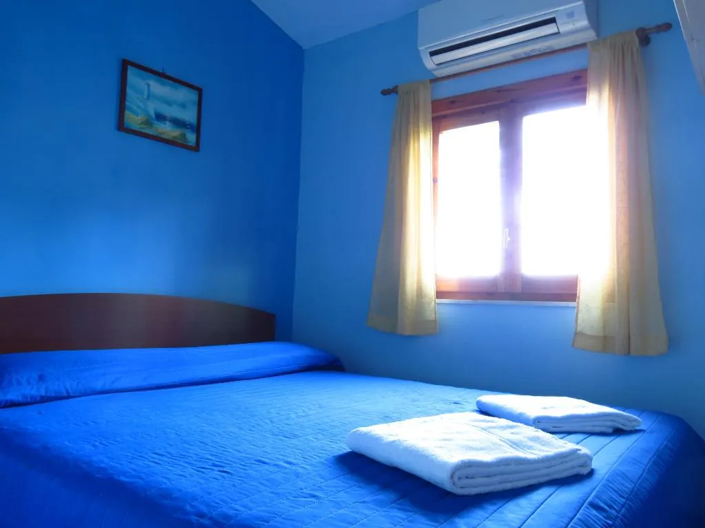 CHALET CAPACITY 3 Room, Baia Serena, Naples