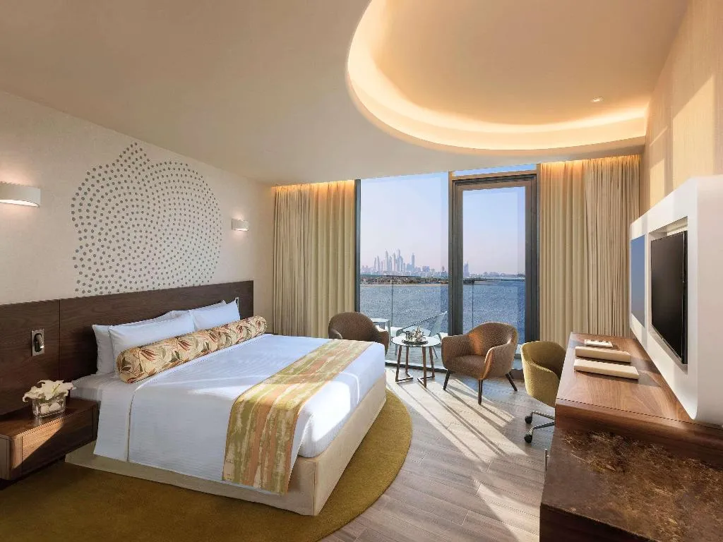 Double or Twin WITH BALCONY Room, The Retreat Palm Dubai MGallery by Sofitel, Dubai