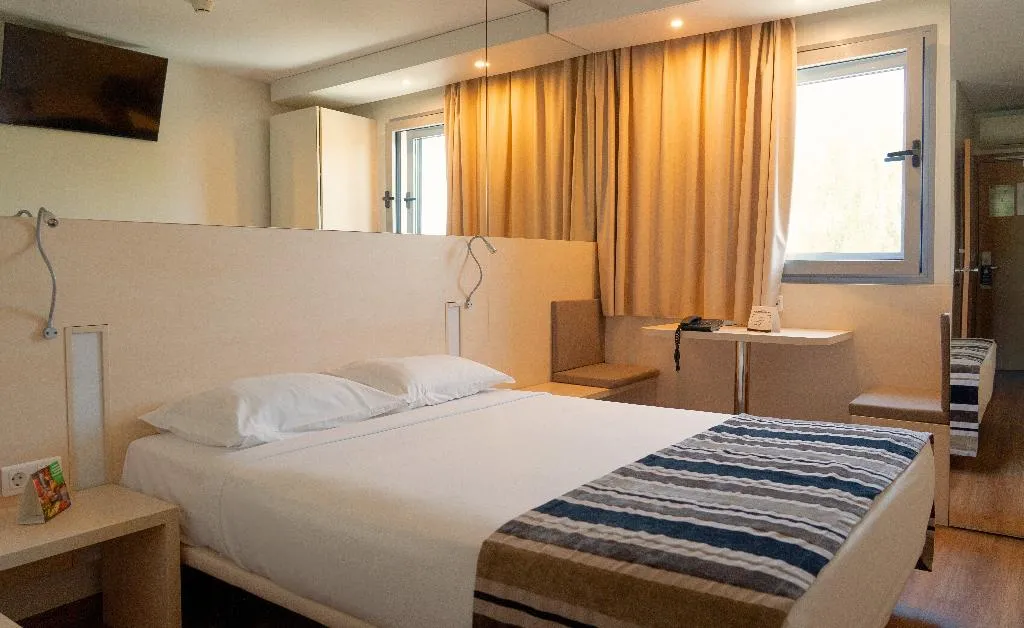 DOUBLE SINGLE USE SUPERIOR Room, Park Hotel Porto Aeroporto, Porto