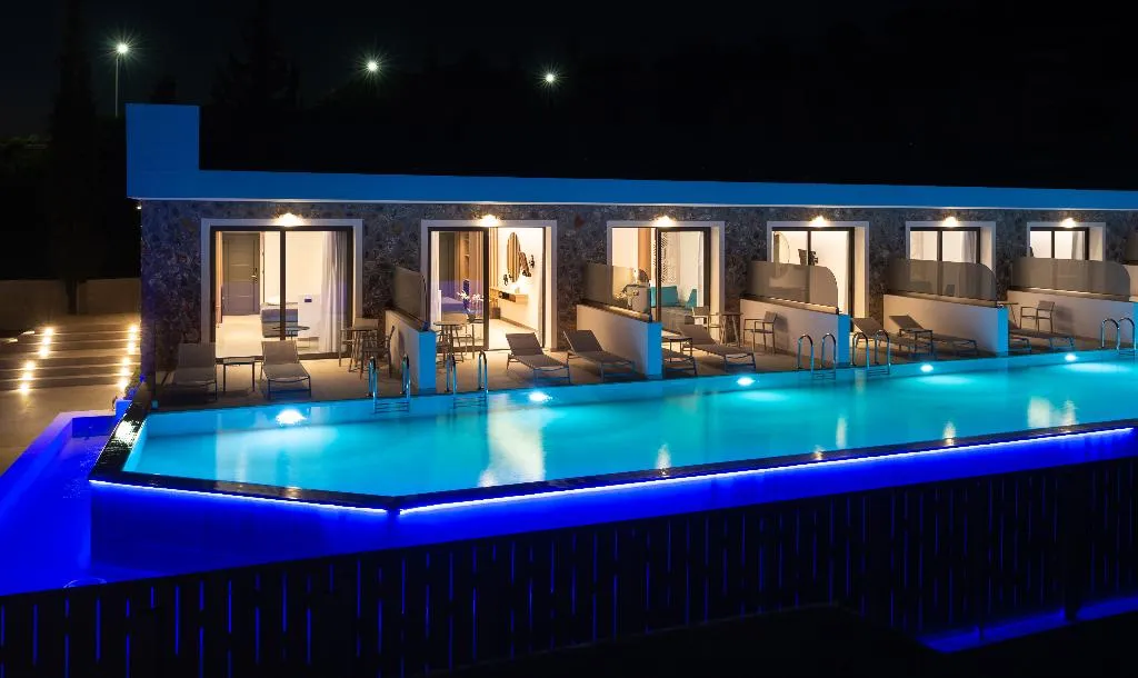 SUITE SUPERIOR WITH PRIVATE POOL Room, Zoes, Rhodes