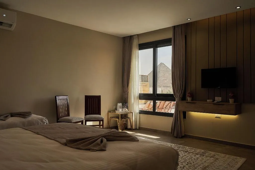 Room, Pyramids Secret Hotel, Cairo