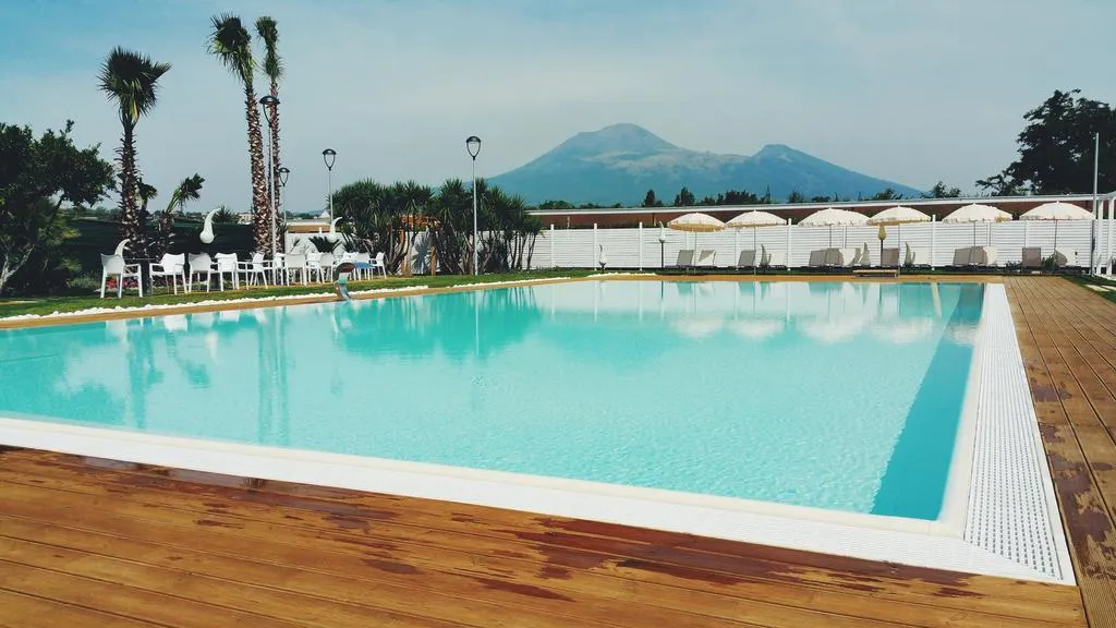 Pool, Resort & Winery Bosco De Medici, Naples