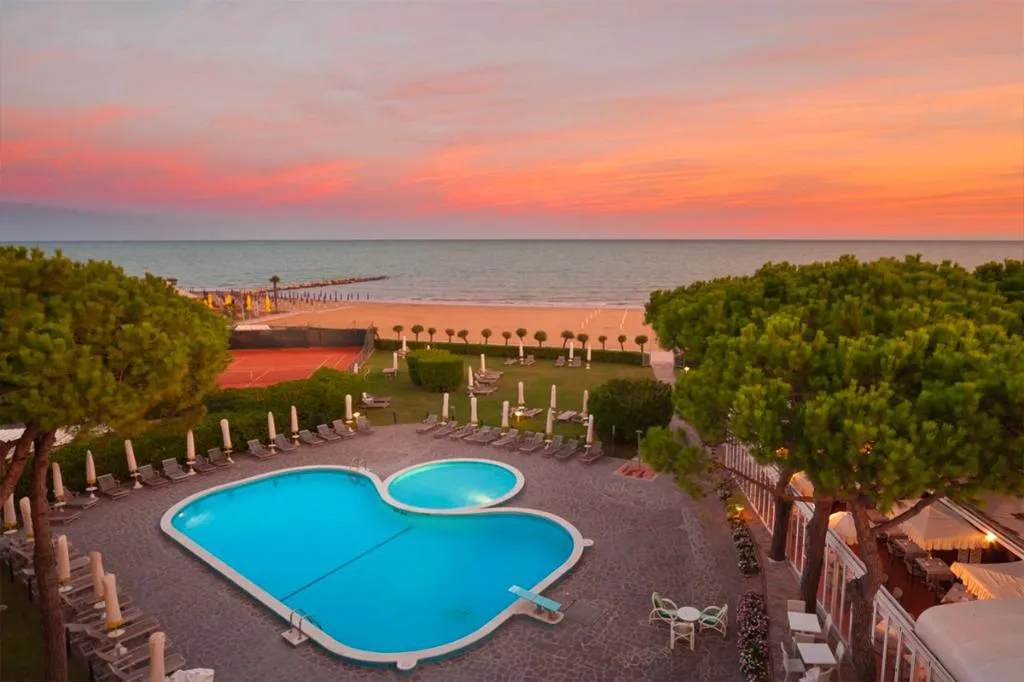 Pool, Hotel Negresco, Venice