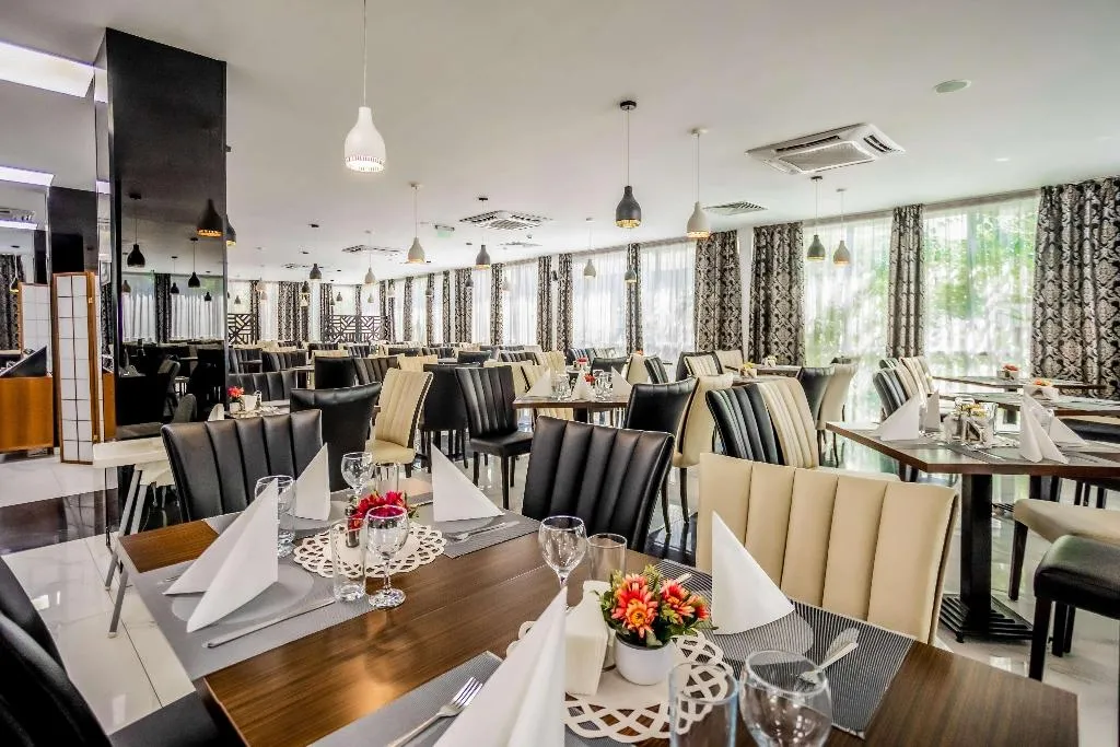Restaurant, Prestige Deluxe Hotel Aquapark Club, Varna