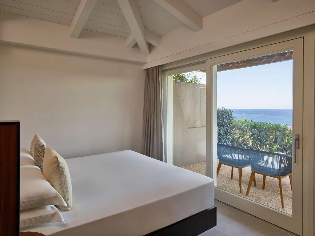 SUITE SEA VIEW Room, Baia di Chia Resort Sardinia, Curio Collection, Cagliari