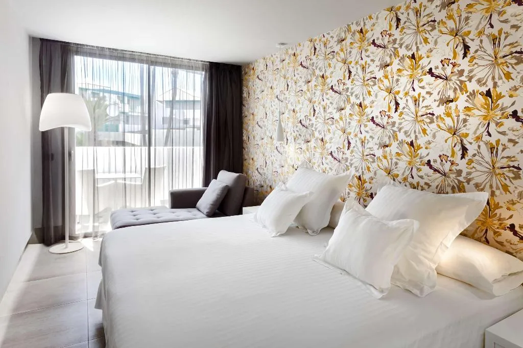 DOUBLE SINGLE USE DELUXE Room, Barcelo Teguise Beach, Lanzarote
