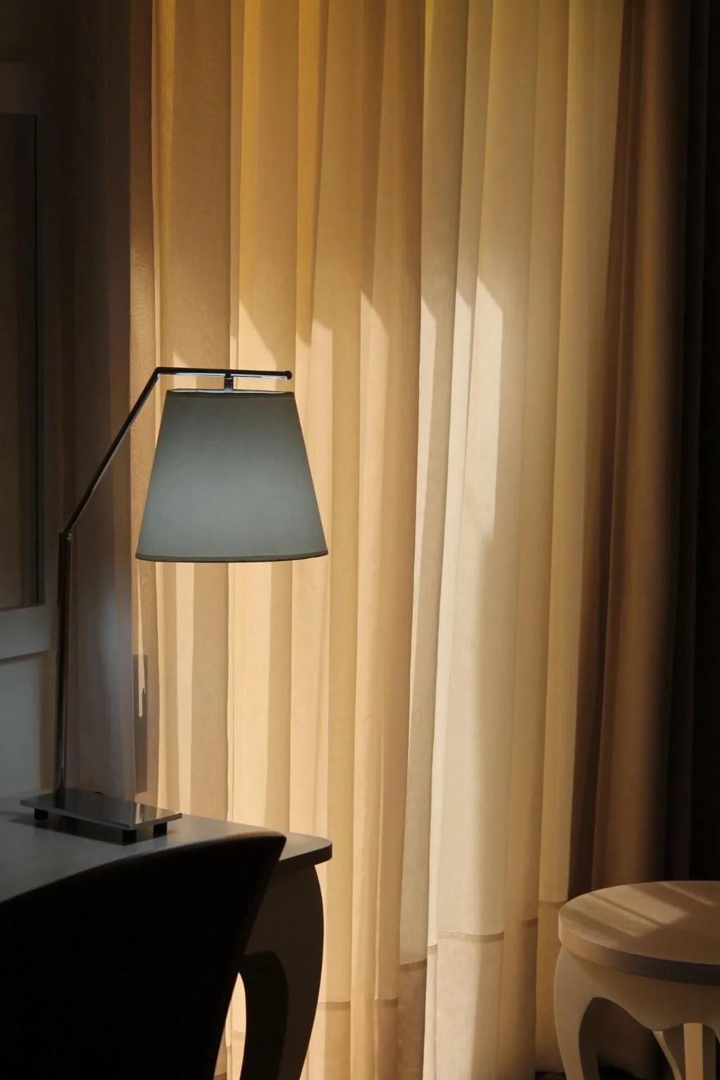 Room, Lac Leman, Tunisia