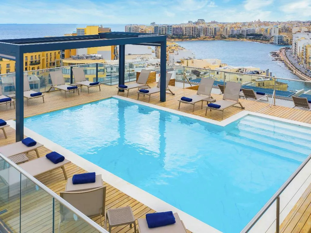 Pool, Mercure St. Julian's Malta, Malta