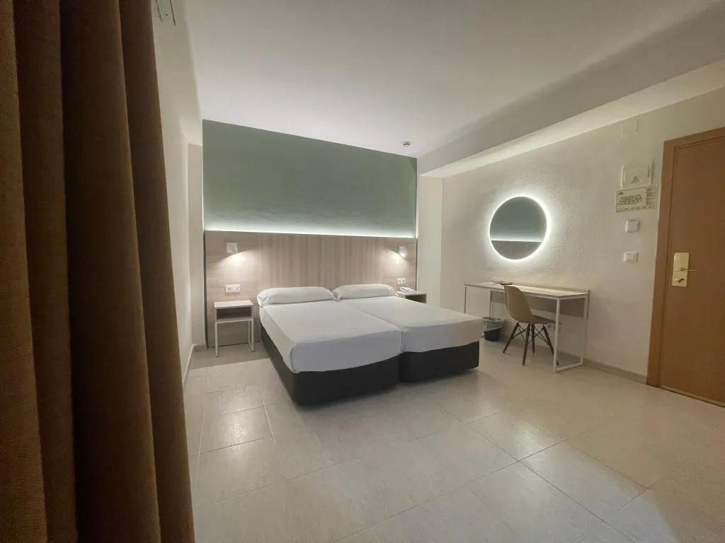 Double or Twin INNER Room, Marconi, Costa Blanca