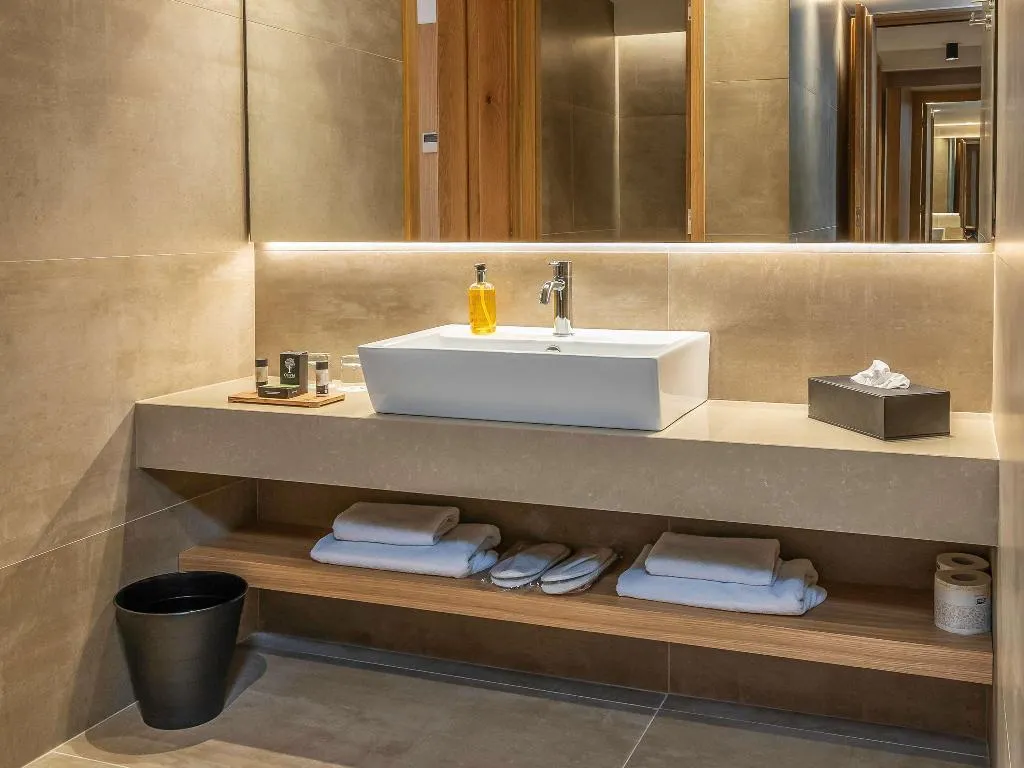 Double or Twin EXECUTIVE CITY VIEW Room, Ibis Styles Heraklion Central, Crete