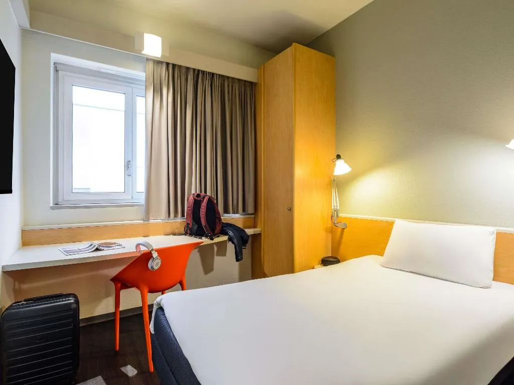 SINGLE STANDARD Room, Ibis Milano Centro, Milan