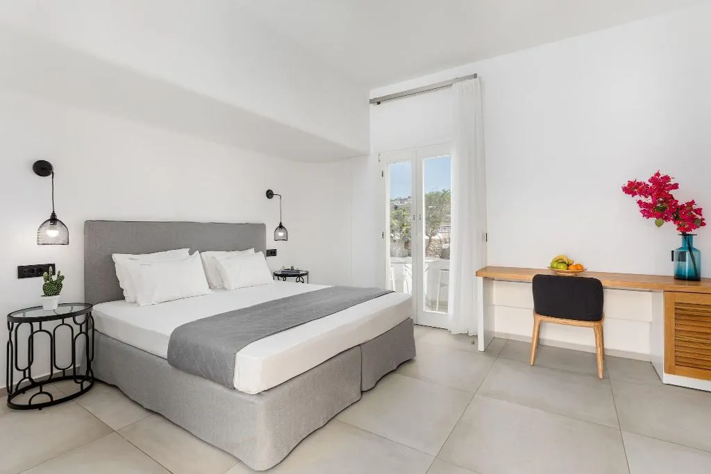 DOUBLE SUPERIOR Room, Corfos Hotel, Mykonos
