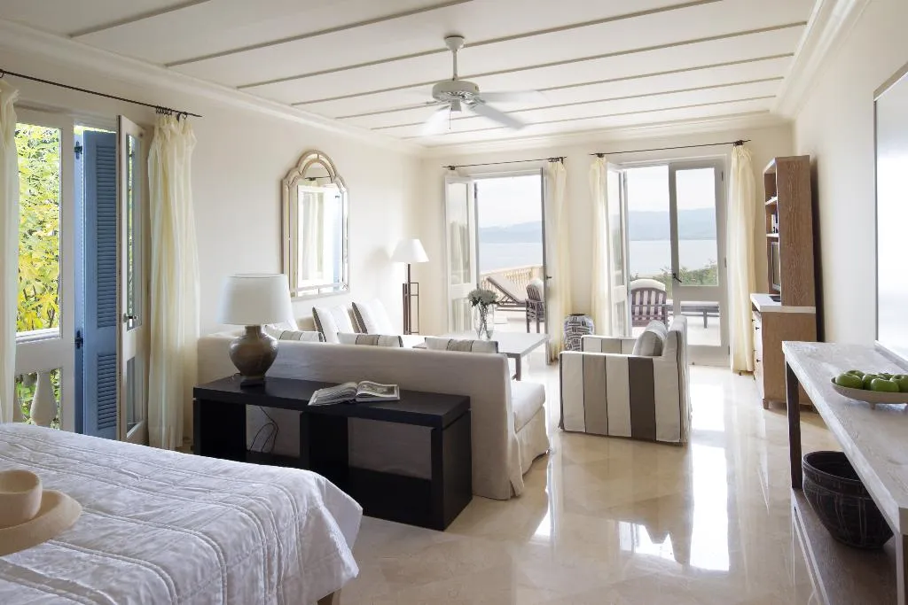 JUNIOR SUITE STANDARD Room, Anassa, Cyprus