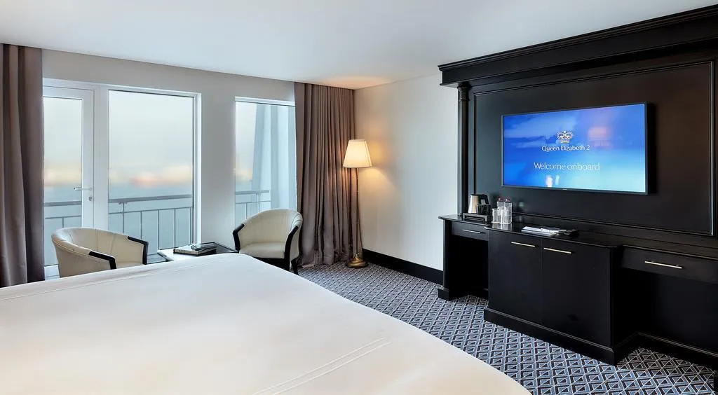 DOUBLE WITH BALCONY Room, Queen Elizabeth 2, Dubai