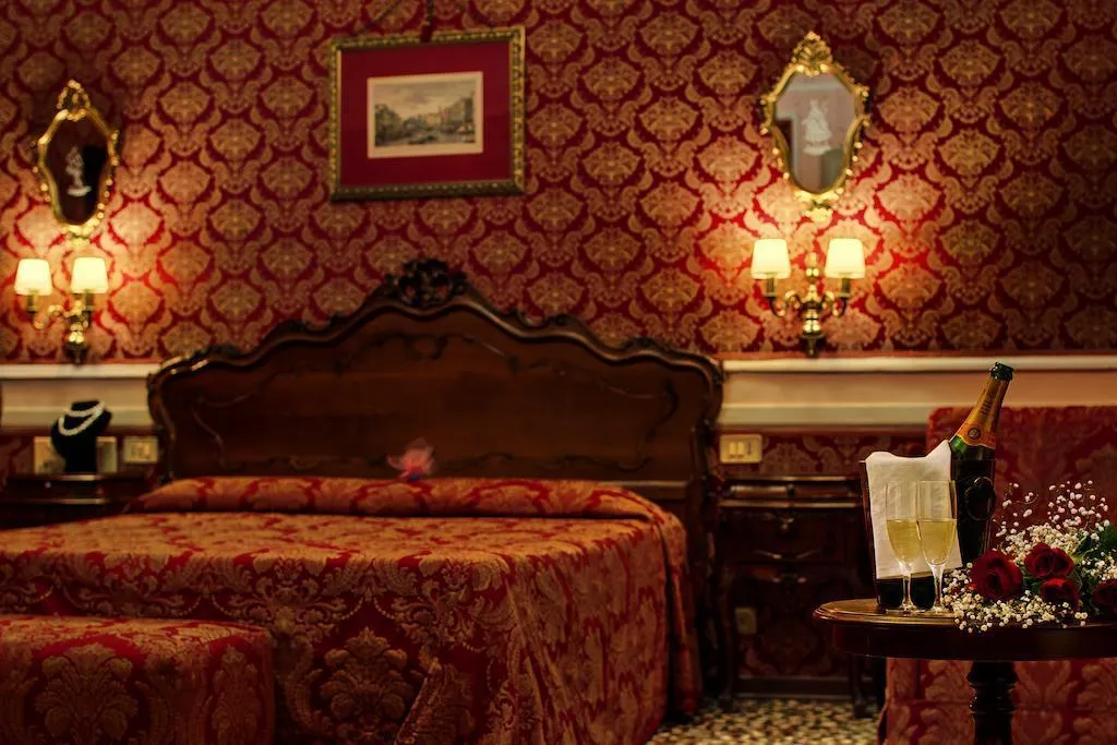 General view, Antica Locanda Sturion, Venice