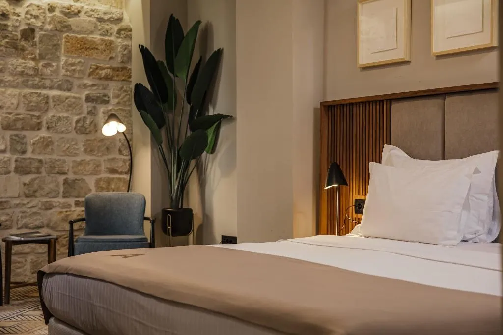 Room, Armerun Heritage Hotel & Residences, Split