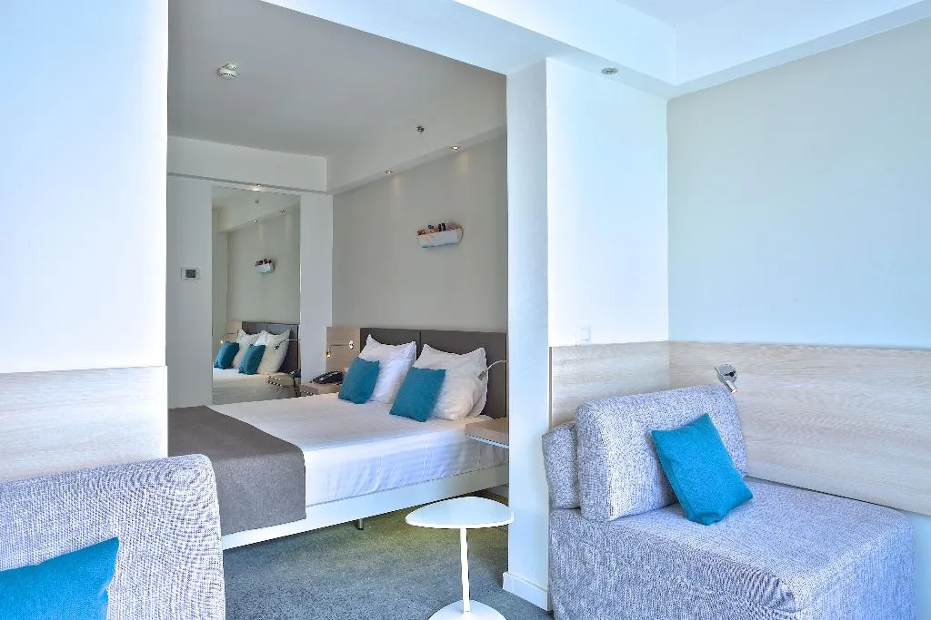 FAMILY ROOM WITH TERRACE Room, Park Plaza Belvedere, Istria