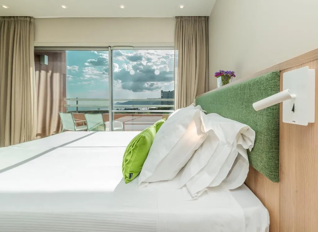 STUDIO SEA VIEW Room, The Pearl Troia, Lisbon