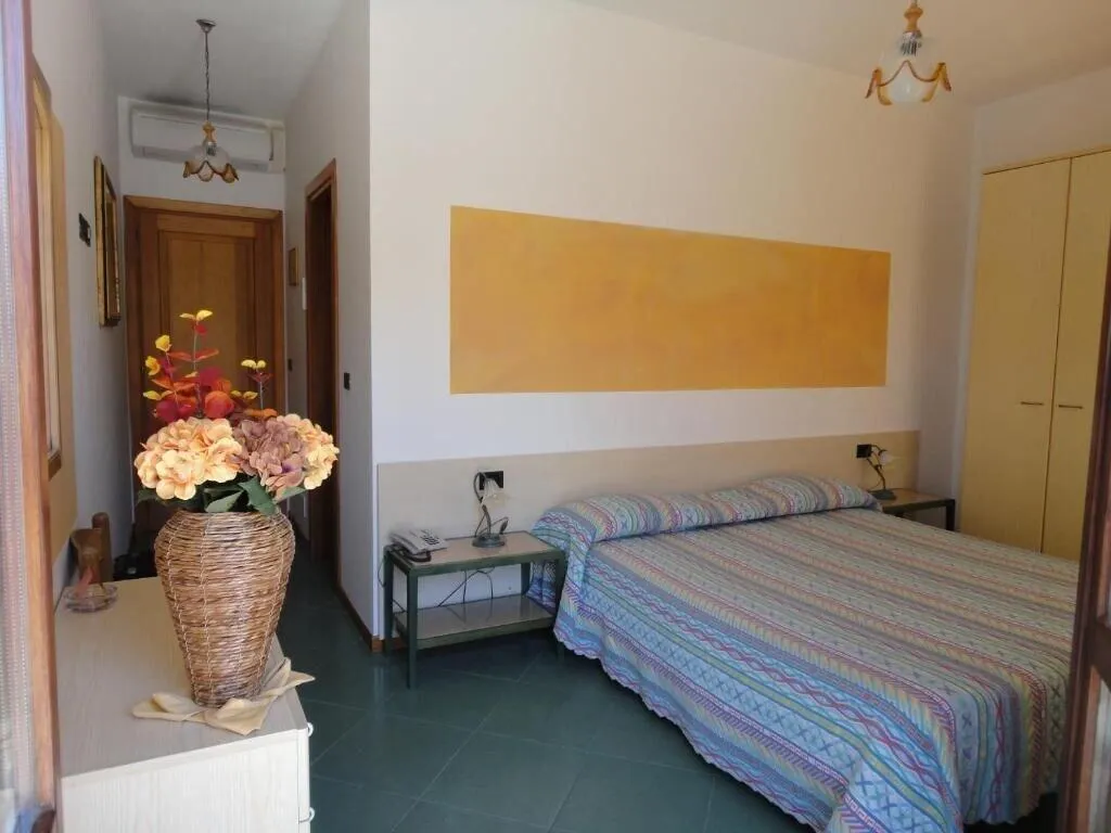 Room, Hotel Ristorante Silvestrino, Cagliari