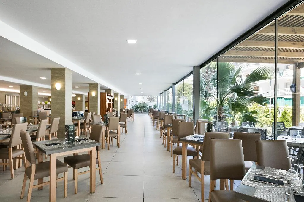 Restaurant, Best Los Ángeles, Costa Dorada