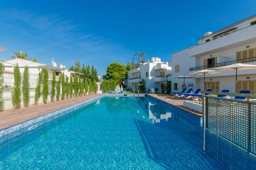 Pool, Yourhouse Venecia, Majorca