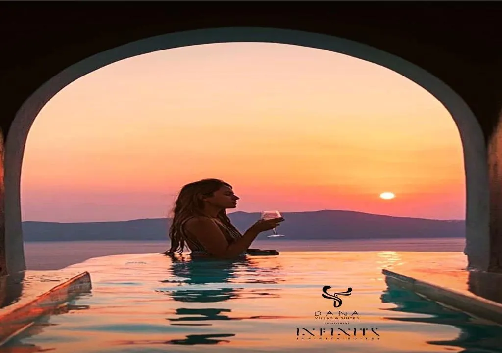 SUITE HONEYMOON Room, Infinity Suites & Dana Villas, Santorini
