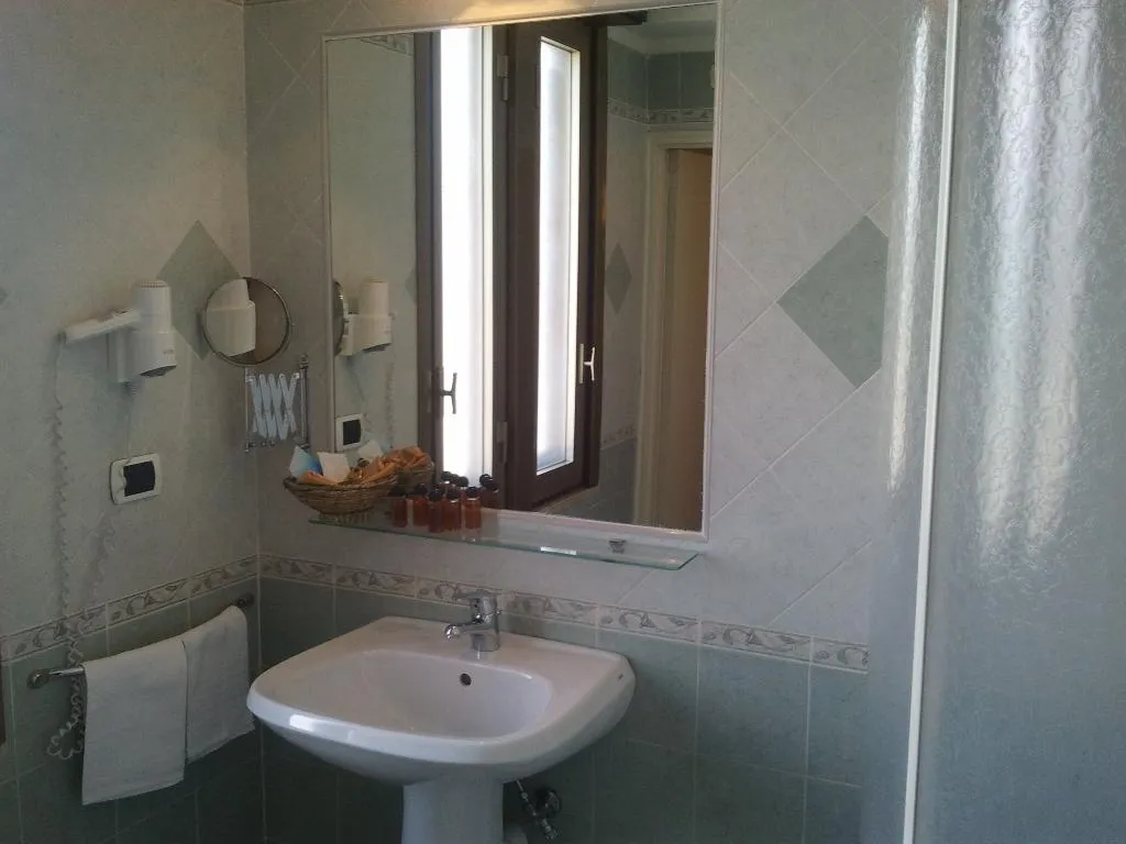 TRIPLE SEA VIEW WITH BALCONY Room, Jonic Hotel Mazzarò, Taormina