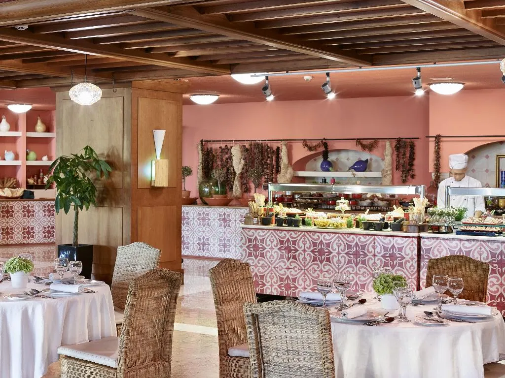 Restaurant, Grecotel Daphnila Bay, Corfu