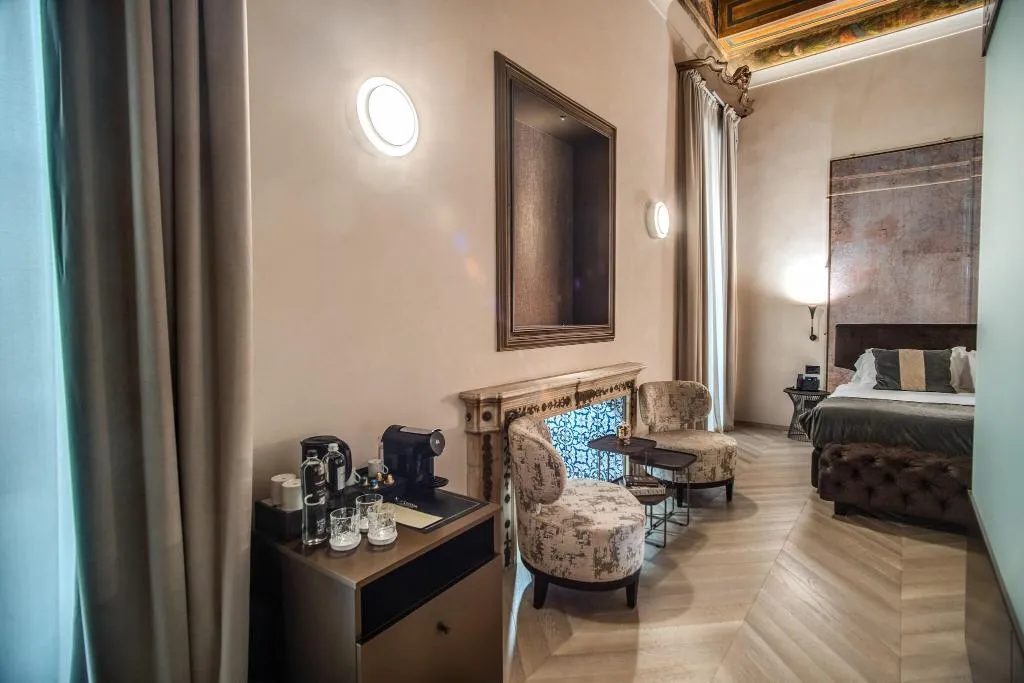 JUNIOR SUITE KING SIZE BED Room, Martius Private Suites Hotel, Rome