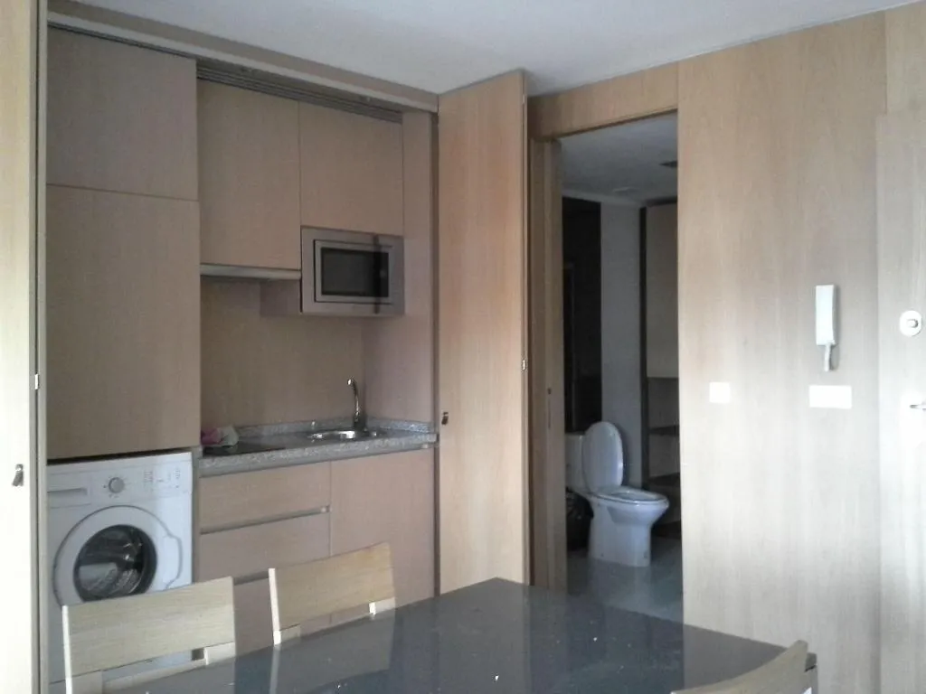 Room, Reis De Gaia, Porto