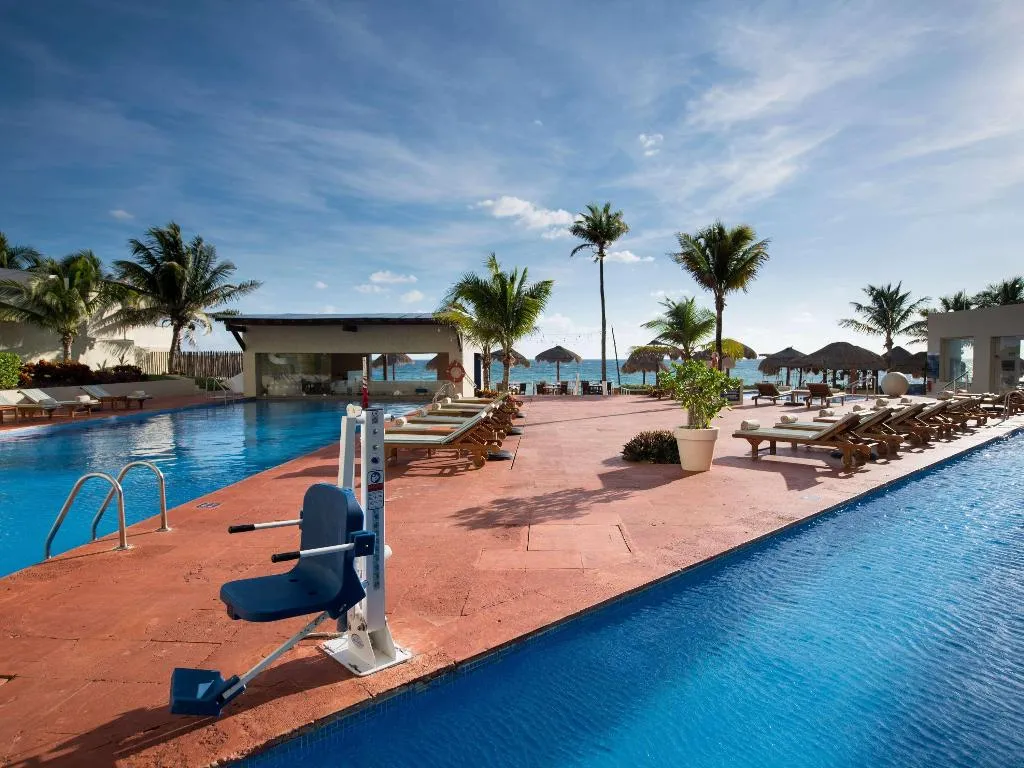 Bar, Club Regina Cancun managed by Accor, Cancun Area