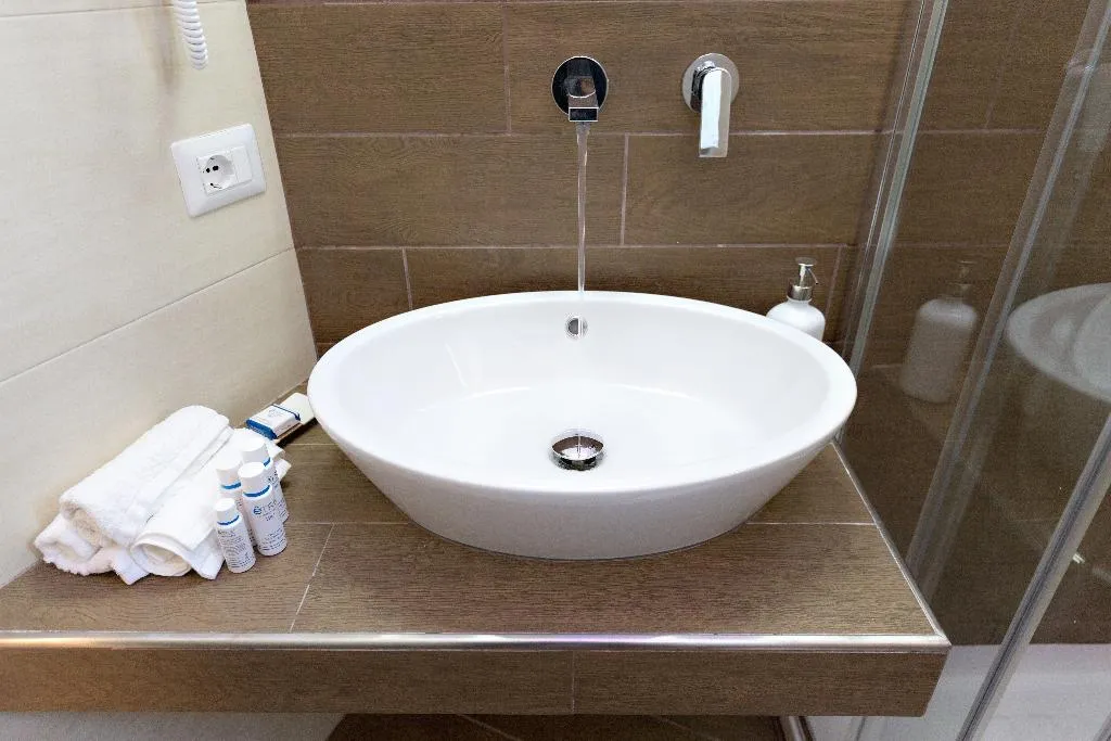 DOUBLE KING SIZE BED Room, Dolce Luxury Rooms, Rome