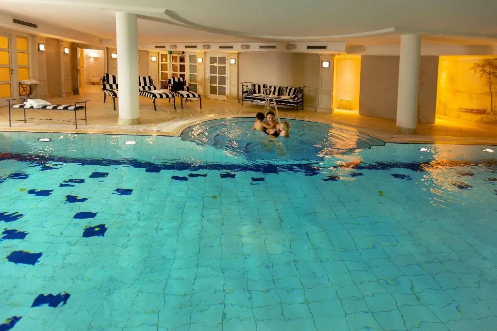 Pool, Louisa's Place, Berlin